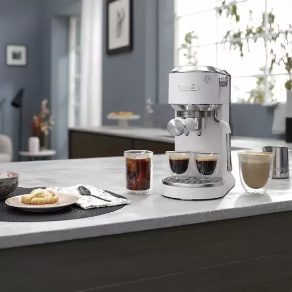 Кавоварка ріжкова Delonghi EC 890.WI (White)