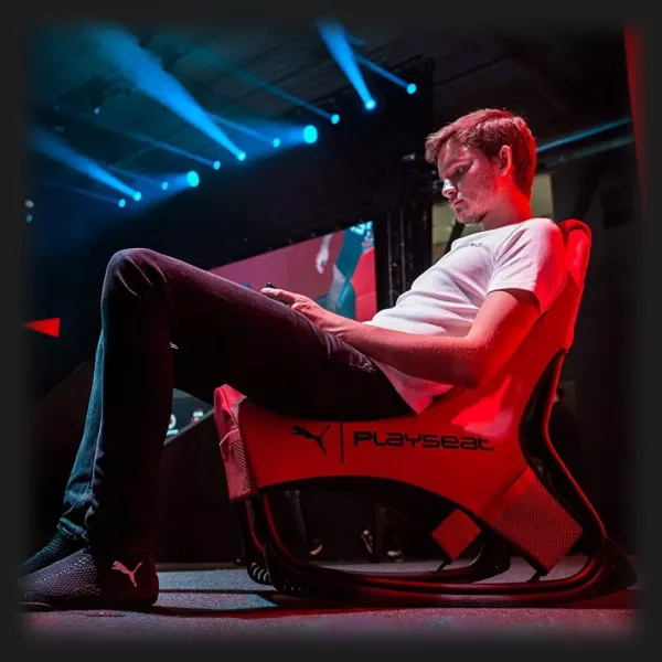 Консольне крісло Playseat PUMA Edition (Red) (UA)