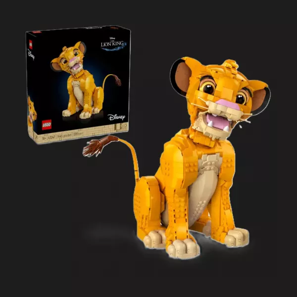 Конструктор LEGO Disney Юний король Лев Сімба (43247)