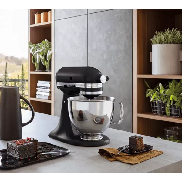 Планетарний міксер KitchenAid Artisan 4,8 л (Black Matte)