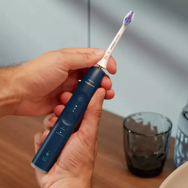Зубна електрощітка Philips Sonicare Series 6100 (Black)