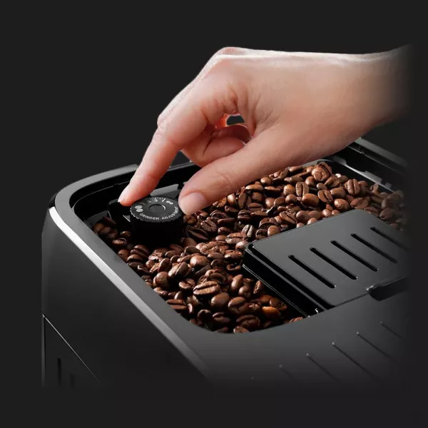 Кавомашина Delonghi Magnifica Plus (Black)