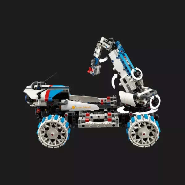 Конструктор LEGO Technic Місяцехід Lunar Outpost. Космічний корабель (42211)