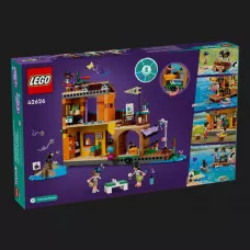 Конструктор LEGO Friends Водні види спорту в таборі пригод​ (42626)