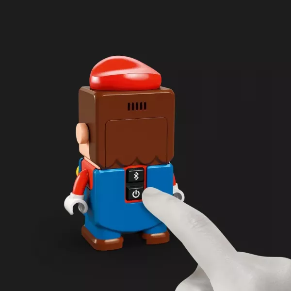 Конструктор LEGO Super Mario Mario Kart — Інтерактивний Маріо та карт (72043)