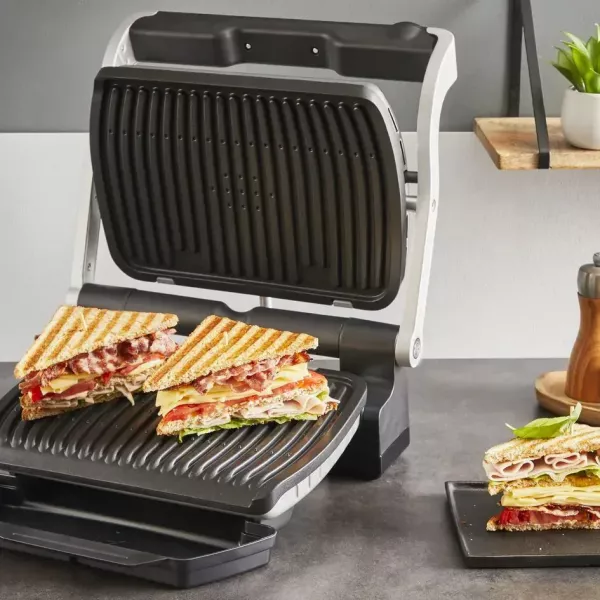 Гриль Tefal OptiGrill + GC718D10