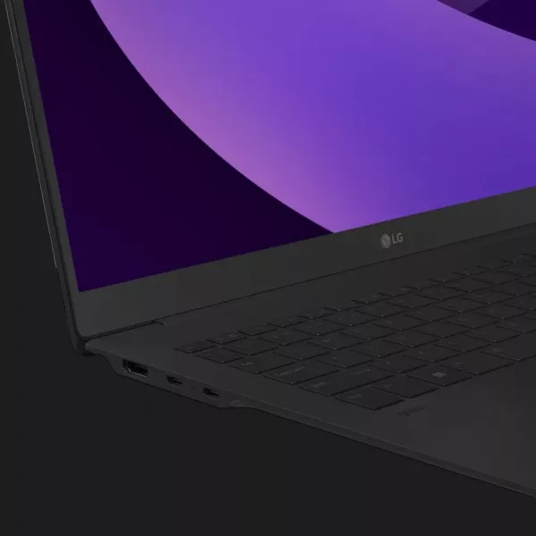 Ноутбук LG Gram Pro 17 17,3" (Intel Core Ultra 7/32GB/8TB (SSD)/RTX 5050) (17Z90TR-E.ADB7U12) (Standard)